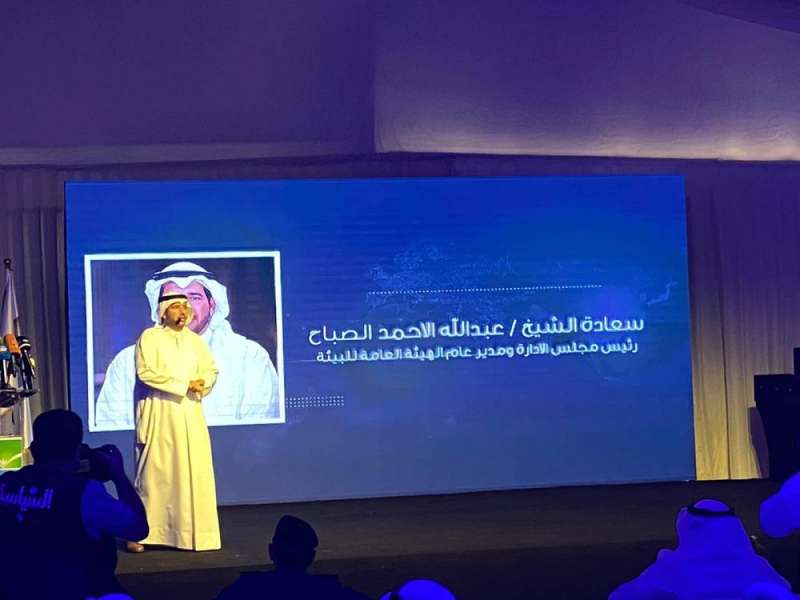 عبدالله الأحمد متحدثا في احتفالية اخلاء موقع اطارات ارحية 
