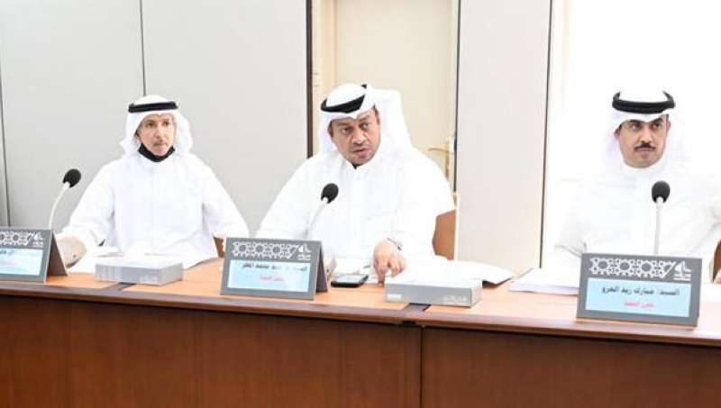 النائب حمد المطر مترئساً اجتماعاً سابقاً للجنة البيئة

