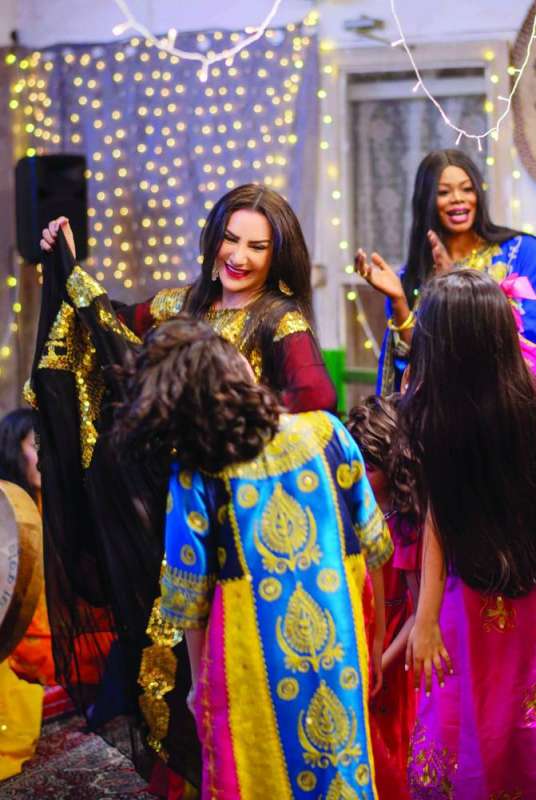 هدى حسين تتألق على إيقاع «كف ودفوف» 