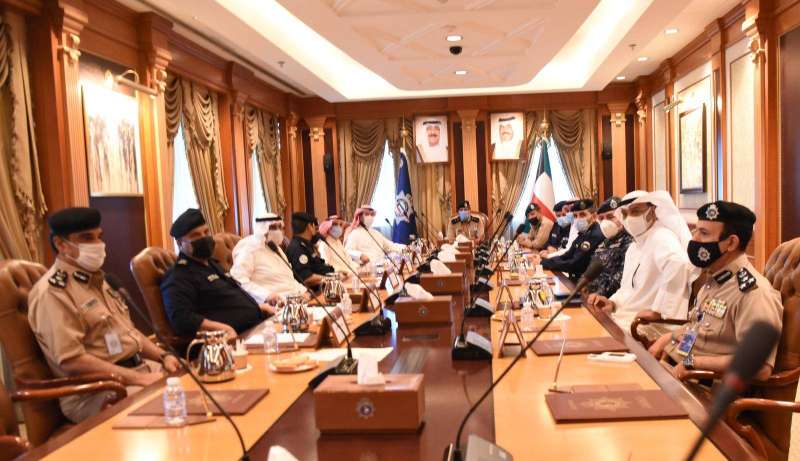 النواف خلال الاجتماع 