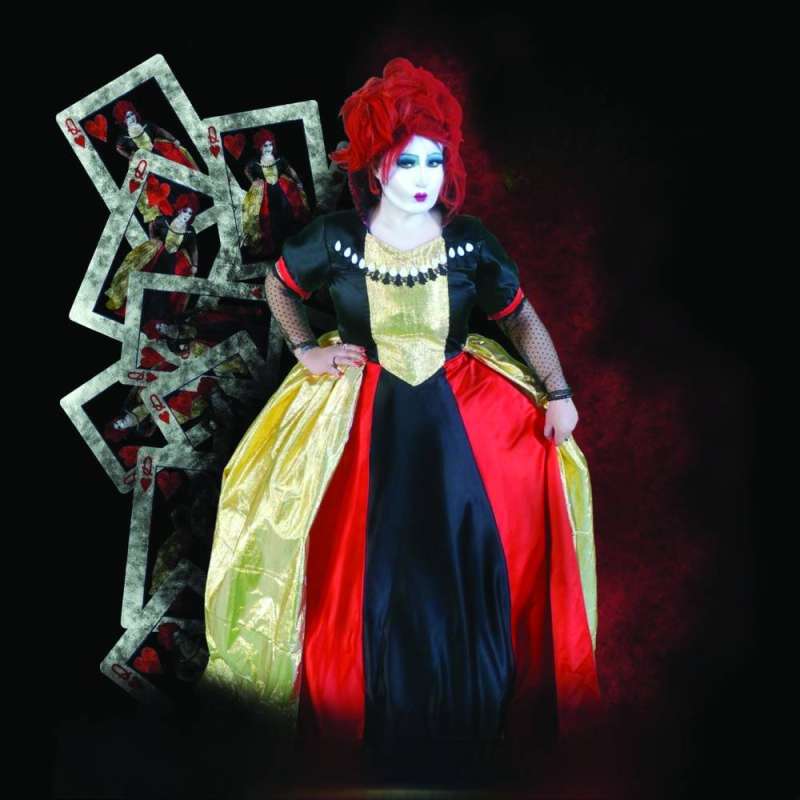 
رهف في شخصية «ملكة القلوب»
