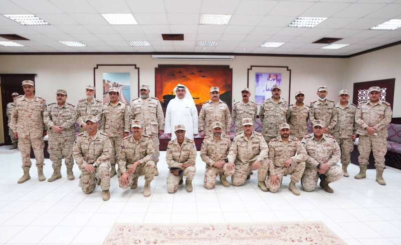 زيارة وزير الدفاع لمدفعية القوة البرية 