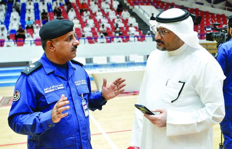 اللواء الإبراهيم يتحدث للزميل ناصر الفرحان