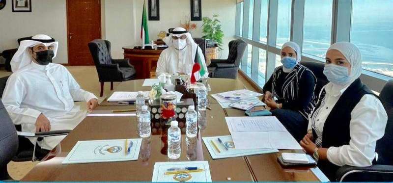 الوزير الفارس مع وفد من نقابة التعليم العالي