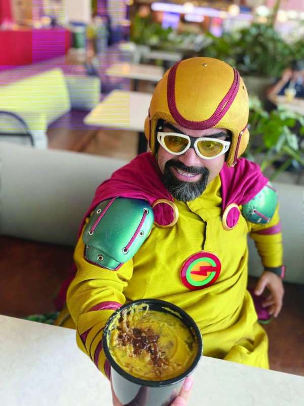 بشار الجزاف مجسداً شخصية «آش مان» 