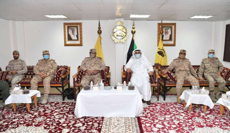 العلي وقيادات الجيش