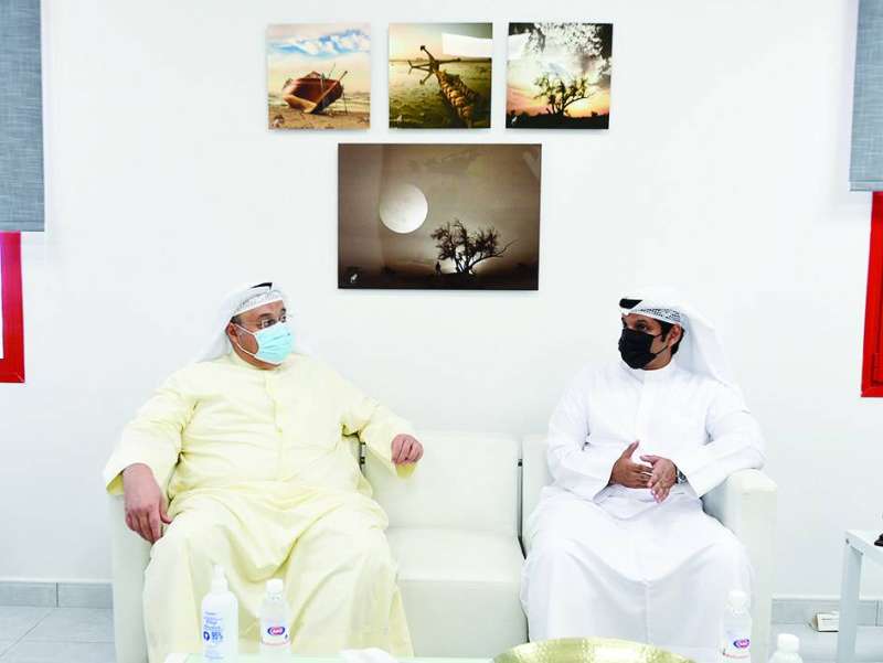 
وزير الإعلام ورئيس التحرير
