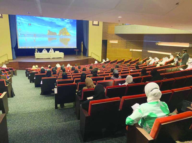 جانب من اجتماع قياديي التعليم الخاص مع مديري المدارس العربية