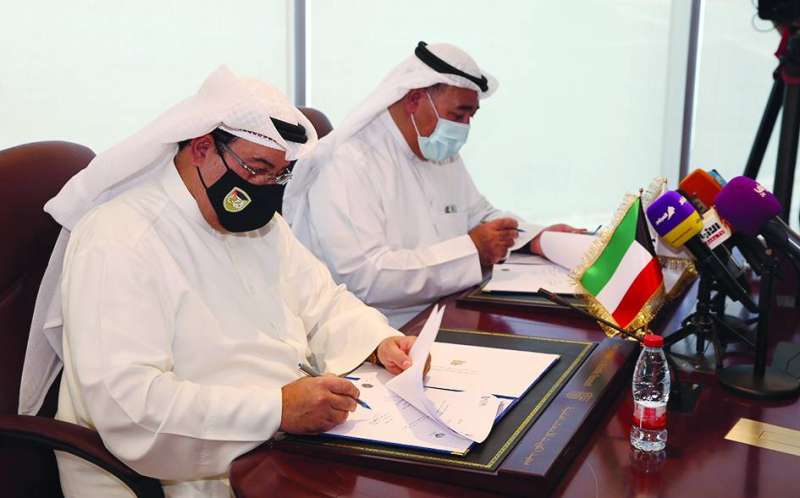 خلال توقيع الاتفاقية