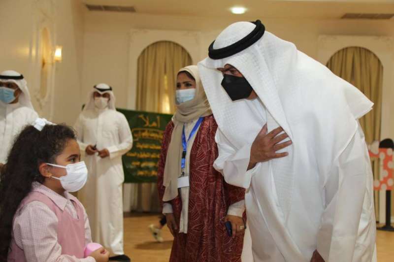 وزير التربية متفقدا سير العمل في المدارس: 
الوضع مطمئن.. ونطمح إلى العودة الكاملة في الفصل الثاني 
 