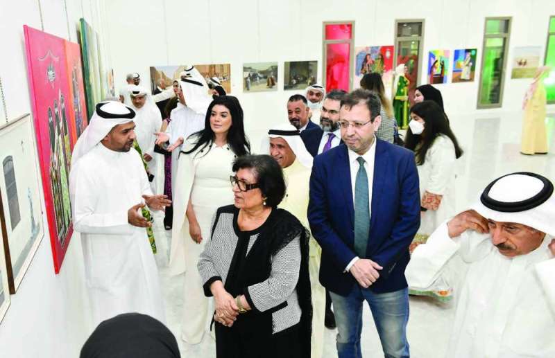 جولة في المعرض