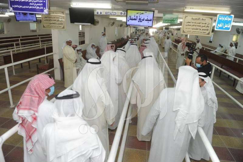 ثرى الكويت… احتضن جثمان المؤرخ سيف الشملان
 