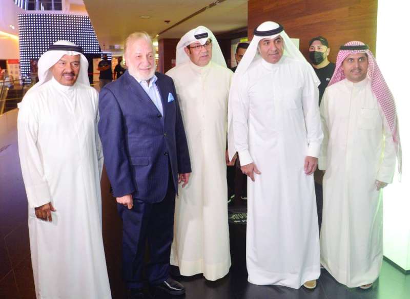 
العدواني والحساوي وإبراهيم والمنصور والعقل
