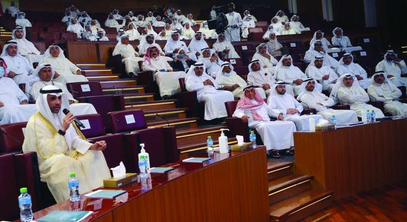 الغانم يتحدث في المؤتمر 	 (تصوير نايف العقلة)