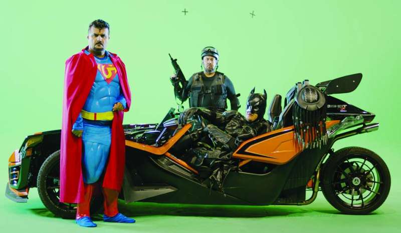 عبدالله الخضر وعبدالعزيز المسلم والراحل مشاري البلام
