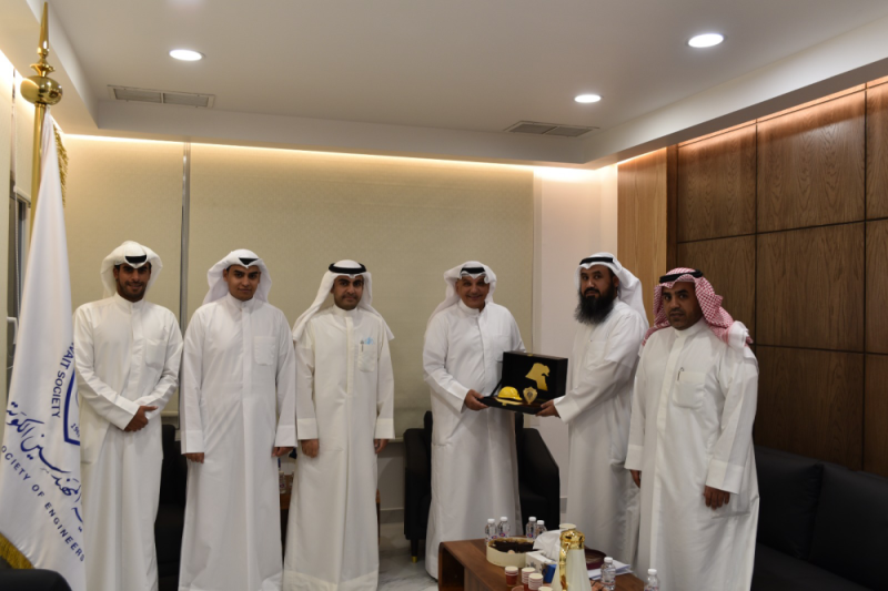 «المهندسين» تتفق مع «الشباب» على توفير فرص عمل في القطاع الخاص
 