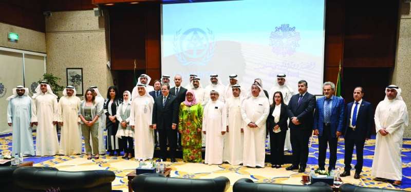 لقطة جماعية لممثلي «صندوق التنمية الكويتي» و«برنامج الأمم المتحدة» 	(تصوير أسعد عبدالله)
