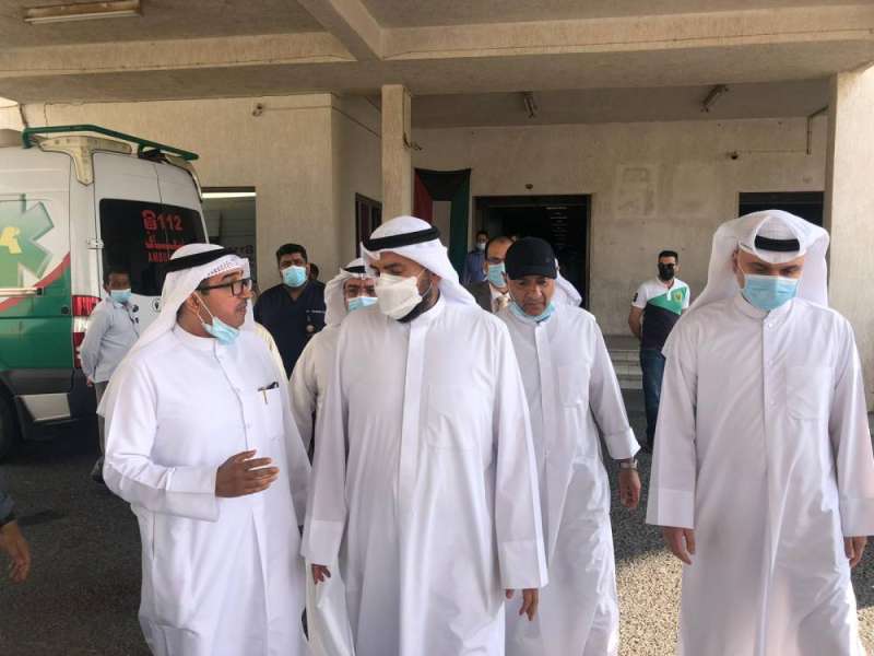 وزير الصحة يزور مستشفى العدان للاطمئنان إلى صحة الدكتور حسين جرخي
 