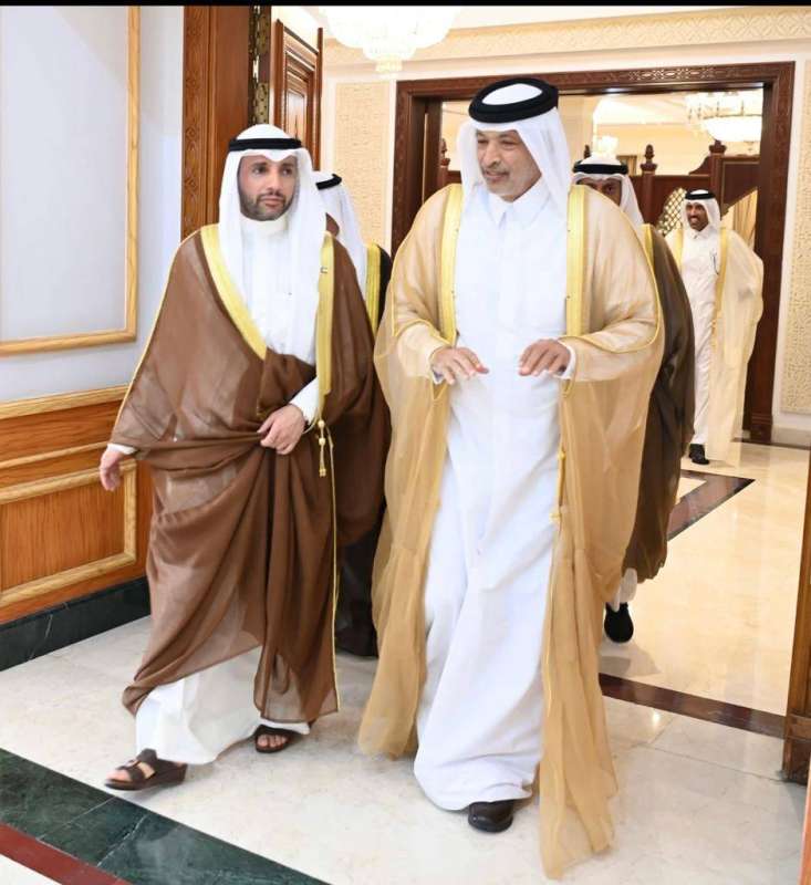 الغانم يختتم زيارته إلى الدوحة 