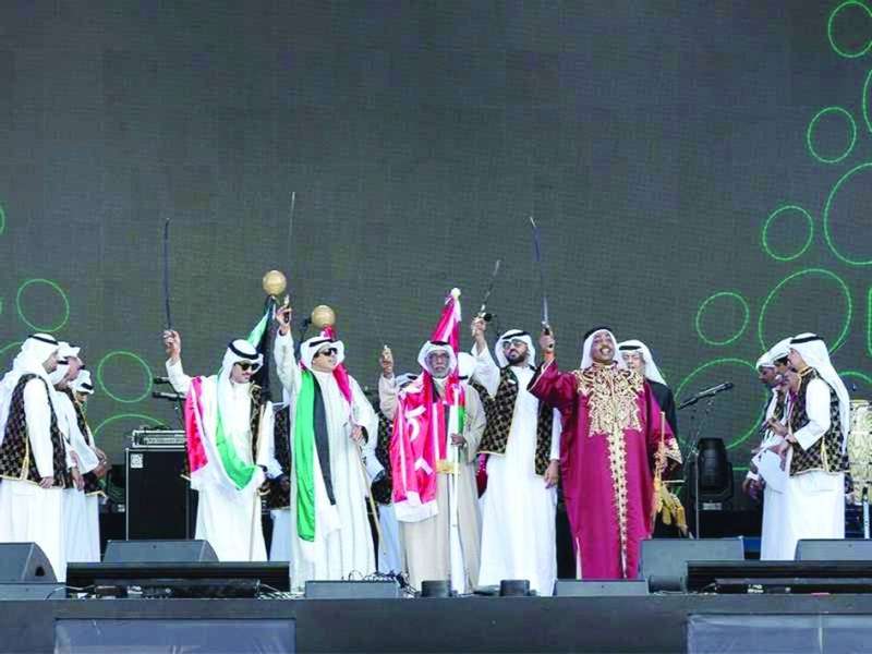 فرقة الجهراء تتألق بـ«العرضة»
