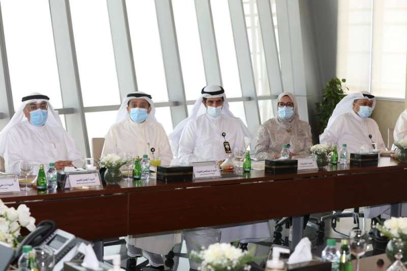 التربية تجتمع مع «تكنولوجيا المعلومات» لإدخال خدماتها إلالكترونية في تطبيق «سهل» 
 