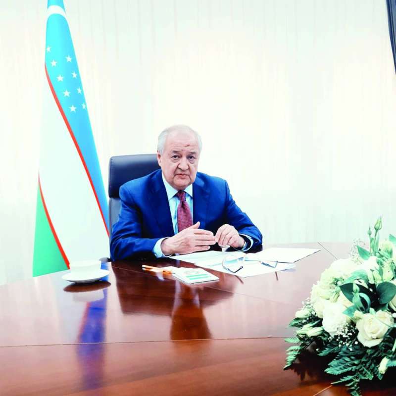 
عبدالعزيز كاملوف أثناء الحوار مع «الراي»
