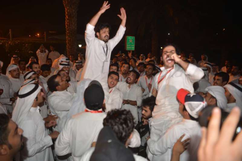 احتفالات مبكرة بالفوز