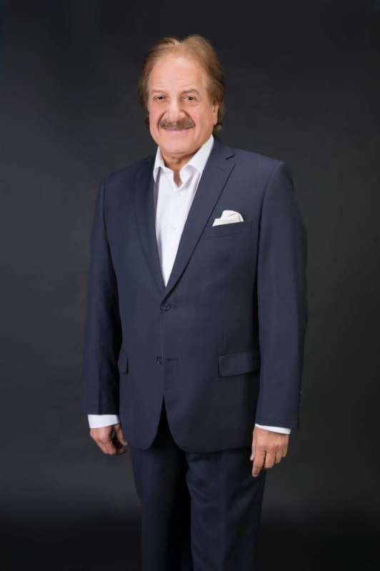 تكريم الفنان محمد المنصور في «مئوية» الأردن
 