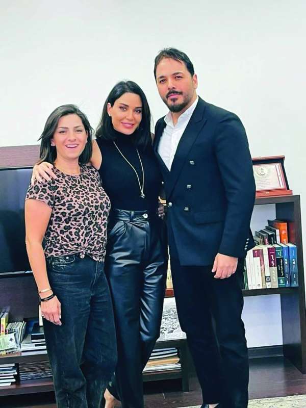 سيرين عبدالنور ورامي عياش والمخرجة رندة العلم