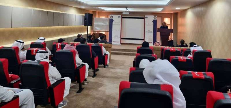 السفيرة الأميركية خلال الورشة