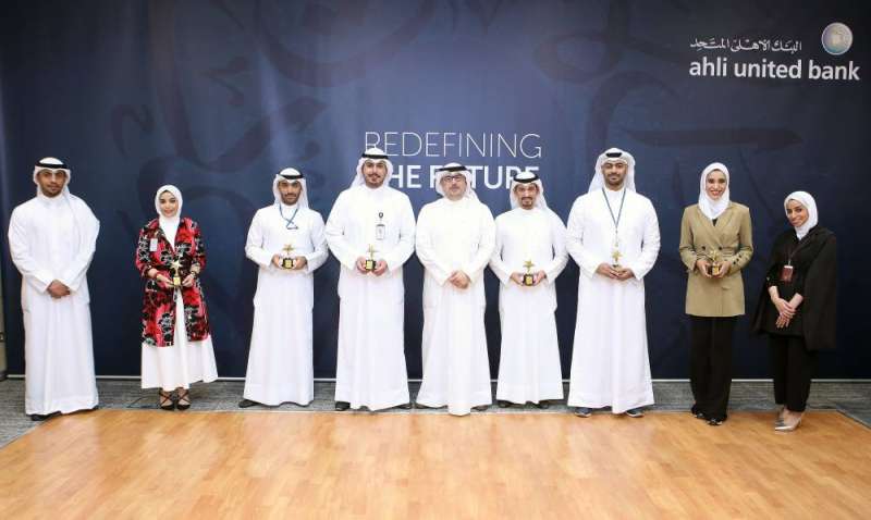 نقيب أمين يكرّم المعينين الجدد بعد اجتياز الدورة التعريفية