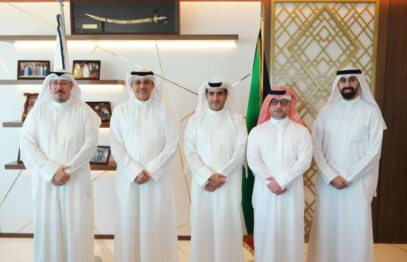 عبدالعزيز المفرج وباسل بوشهري وعبدالعزيز البابطين وسالم الأذينة ومجبل الأيوب