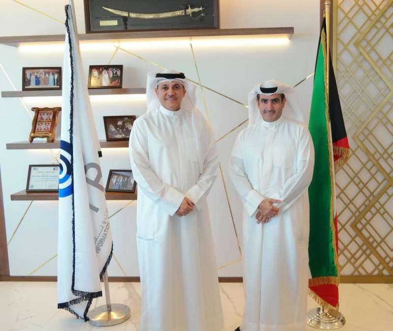 عبدالعزيز البابطين وسالم الأذينة