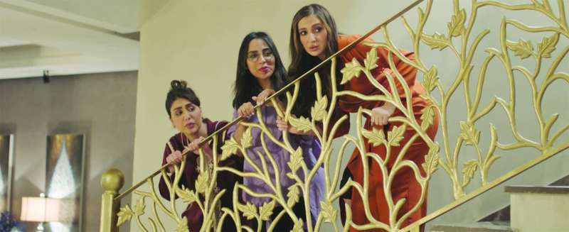 رندا حجاج وكفاح الرجيب وهنادي الكندري
