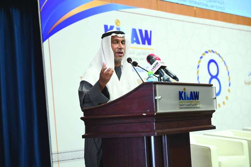 المقاطع مفتتحاً المؤتمر 
