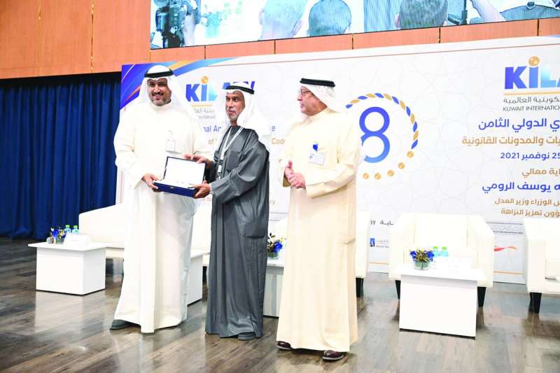 8- تكريم الزميل تركي المغامس