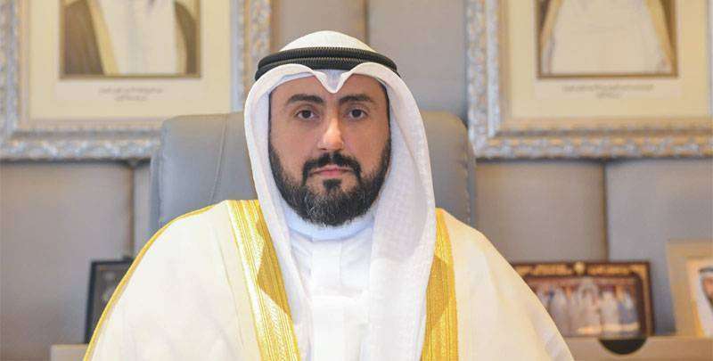 وزير الصحة يترأس اجتماعاً طارئاً لمناقشة إجراءات مواجهة متحور كورونا الجديد
 