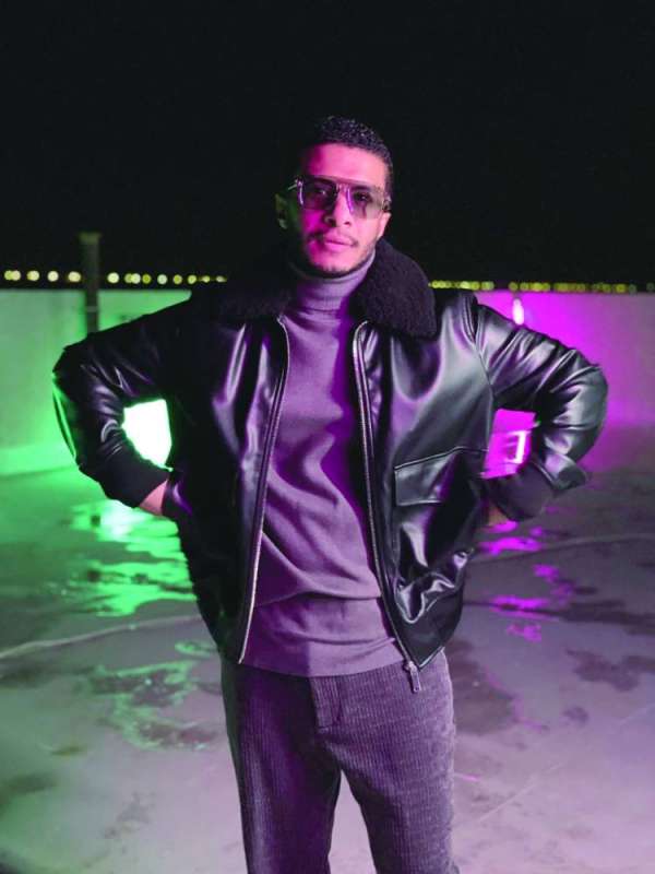 
مشاري المجيبل خلال تصوير الفيديو كليب
