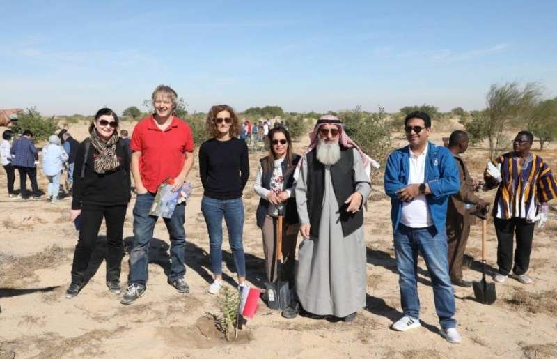 زراعة أشجار في المحمية