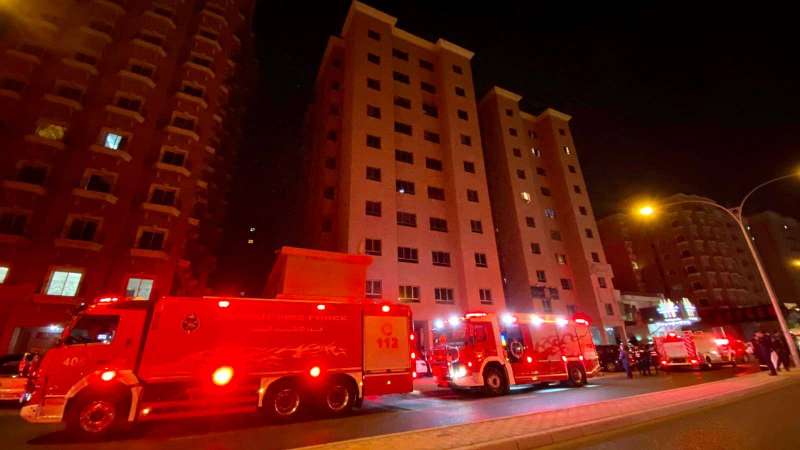 إخلاء عمارة في السالمية إثر حريق بالدور السابع.. ولا إصابات
 