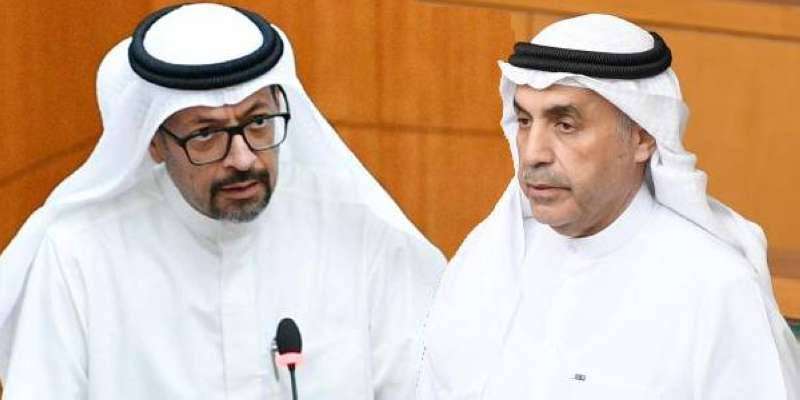 النائب عبد الله الطريجي والوزير خليفة حمادة