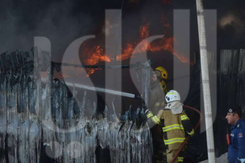 مكافحة حريق أمغرة (تصوير: نايف العقلة)