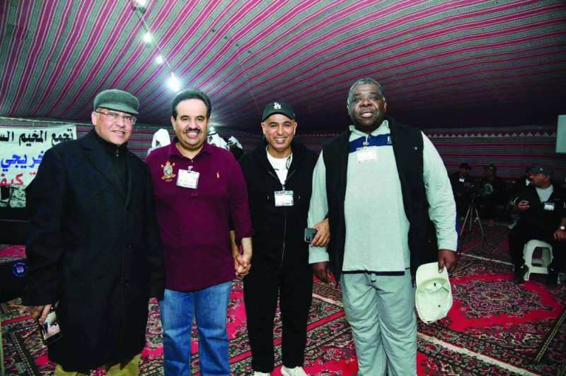 
الراحل مع عبدالرزاق إدريس ووائل المطوع ومحمد الظاهر
