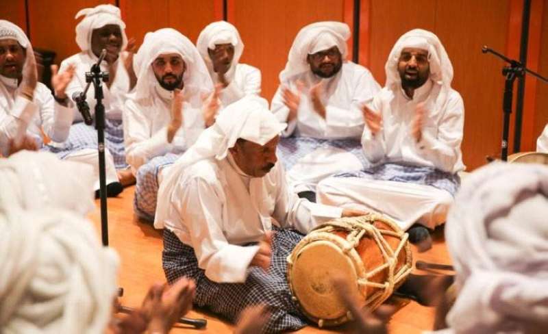  فن الفجري الشعبي يحيي تاريخ صيد اللؤلؤ