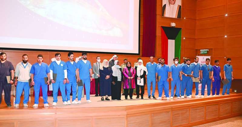 Al-Ruwaih: Nursing Institute students set the most wonderful examples during the pandemic