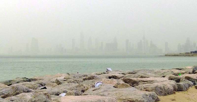 
الطقس متلبد	 (تصوير أسعد عبدالله)
