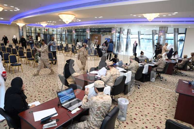 «الدفاع» استقبلت 50 متطوعة للالتحاق بالسلك العسكري
 