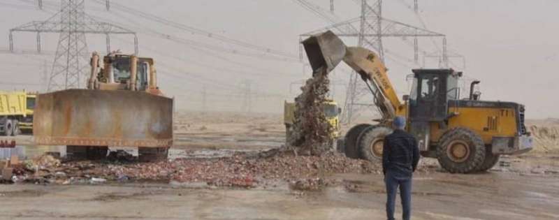 «الداخلية» تتلف 16674 زجاجة خمر صباح اليوم 
