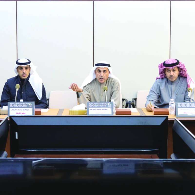 جانب من اجتماع لجنة الشباب والرياضة أمس