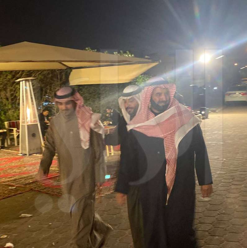 مبارك الوعلان يصل إلى ديوان الوسمي 
